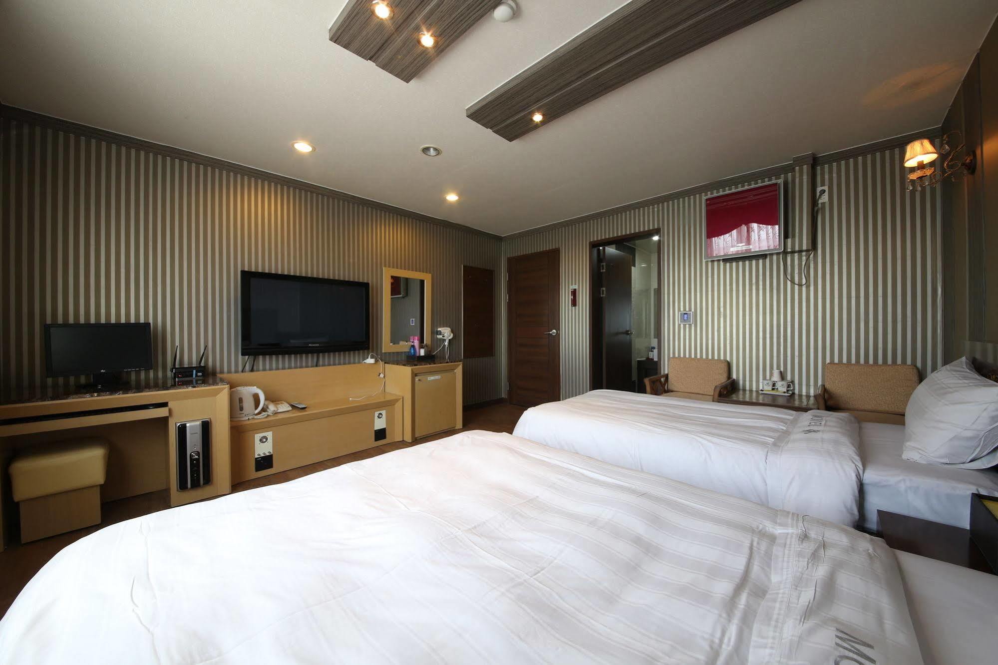 Yes Motel Gunsan Zewnętrze zdjęcie